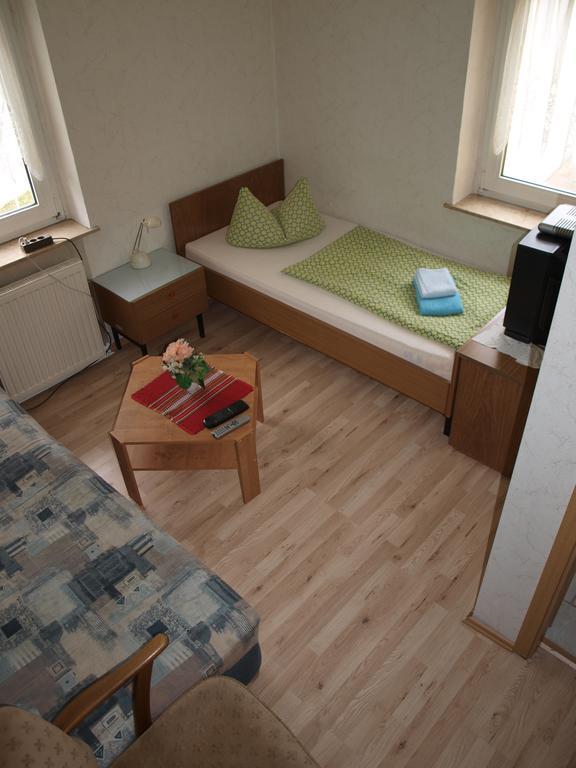 Die Frohliche Einkehr Pension Siebenlehn Zimmer foto