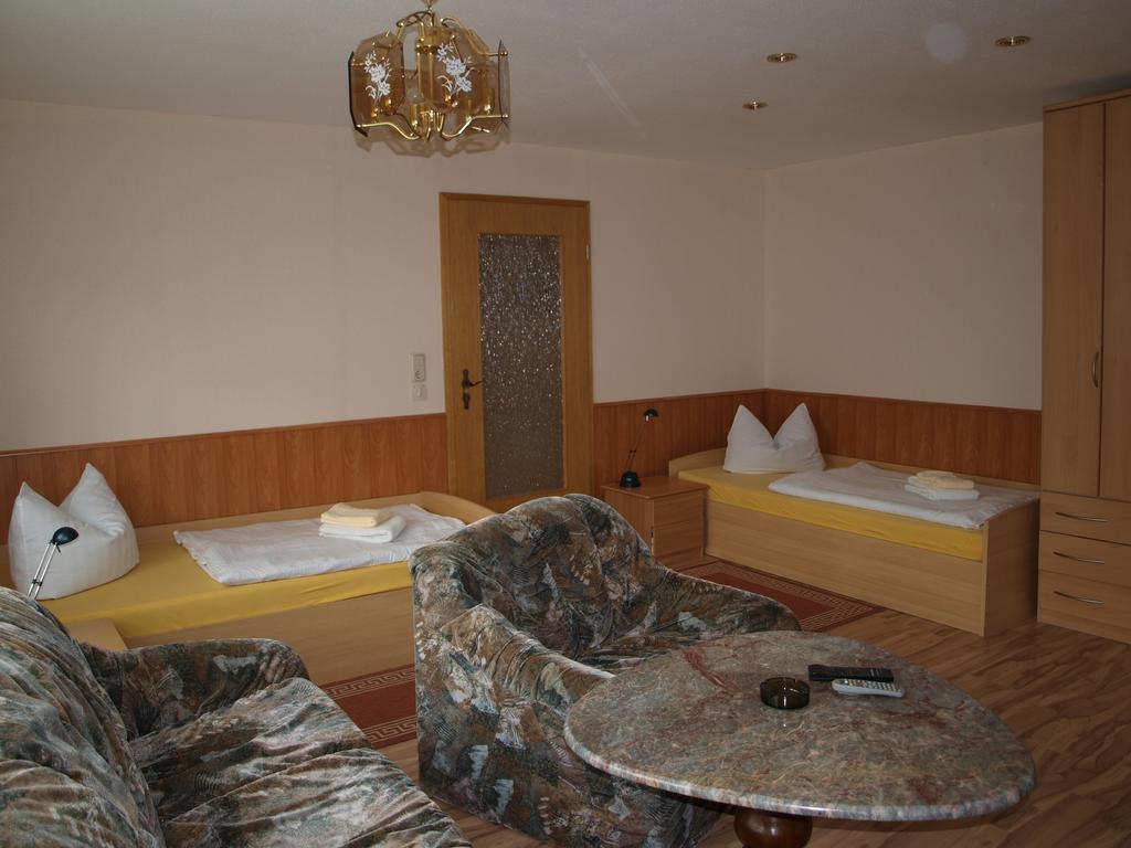Die Frohliche Einkehr Pension Siebenlehn Zimmer foto